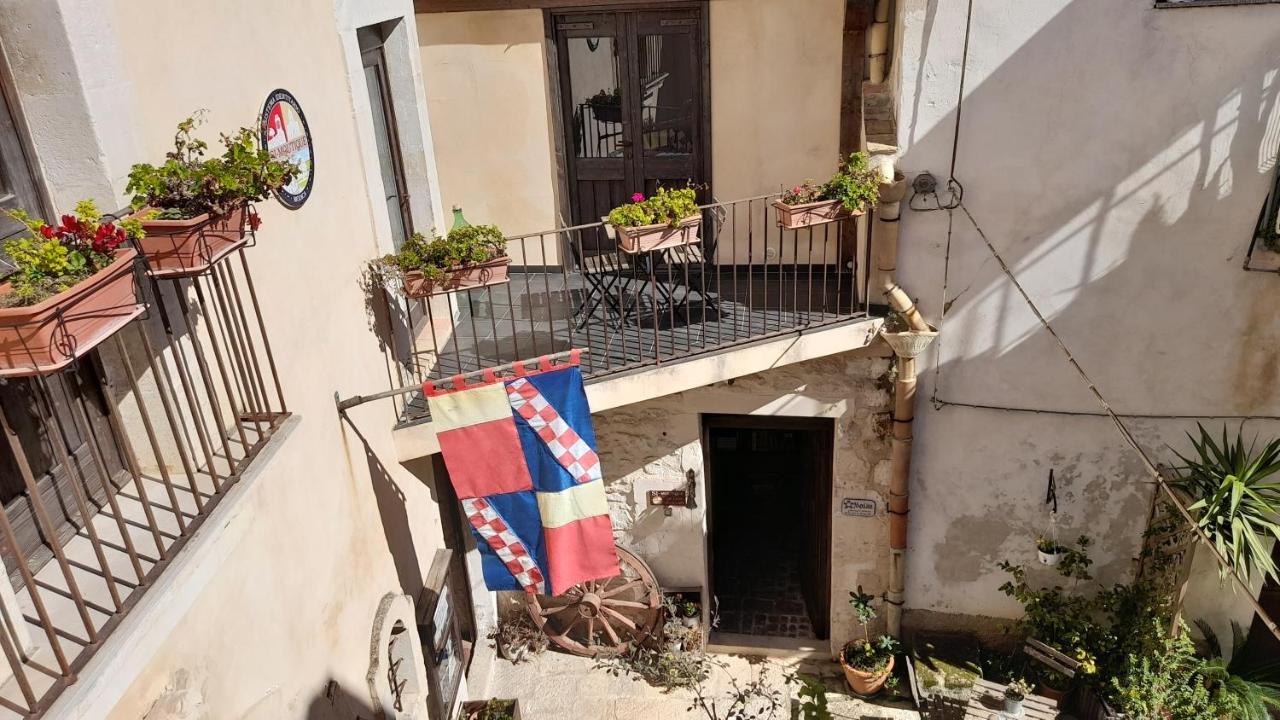 Case-Grotte Degli Avi, Esperienza Abitativa In Grotta Módica Exterior foto