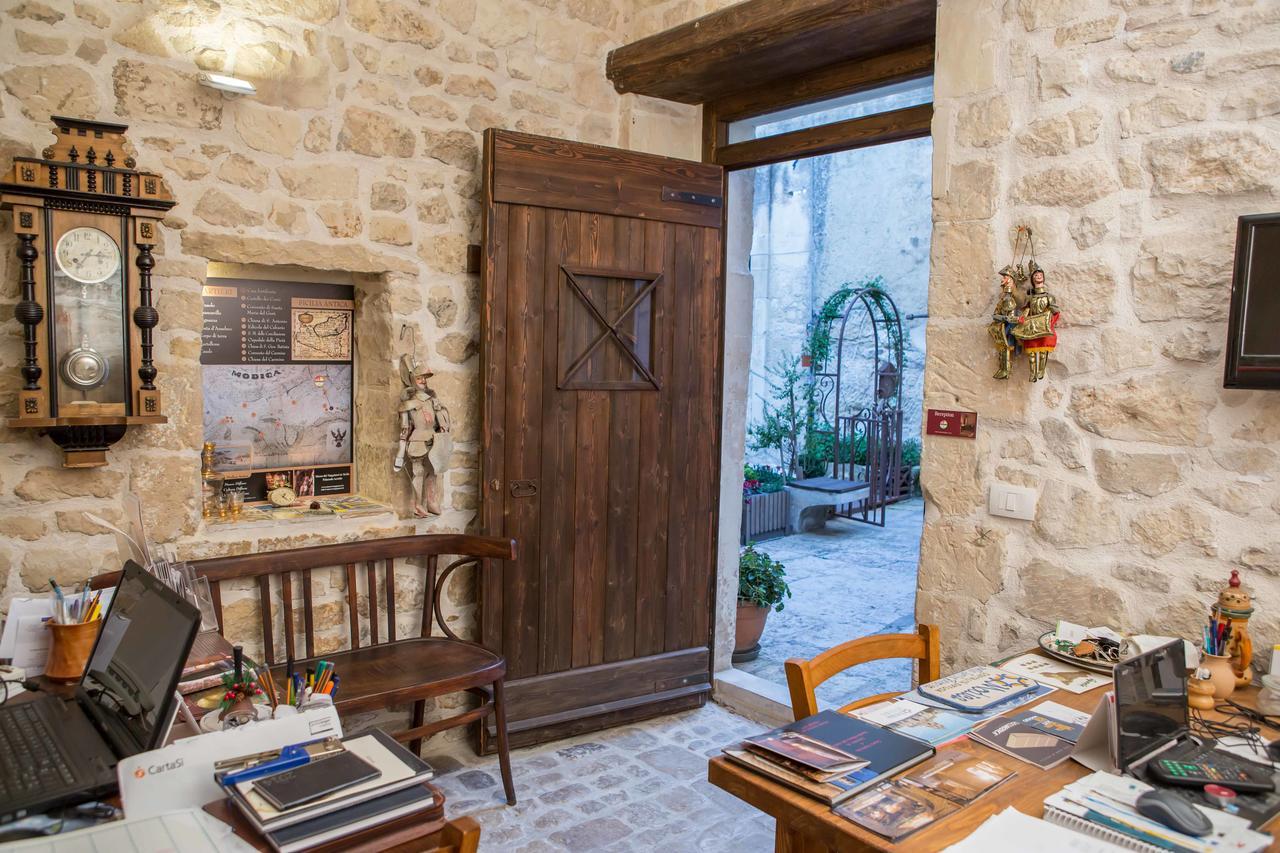 Case-Grotte Degli Avi, Esperienza Abitativa In Grotta Módica Exterior foto