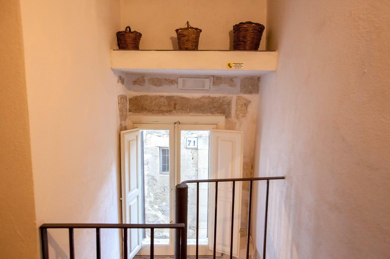 Case-Grotte Degli Avi, Esperienza Abitativa In Grotta Módica Exterior foto