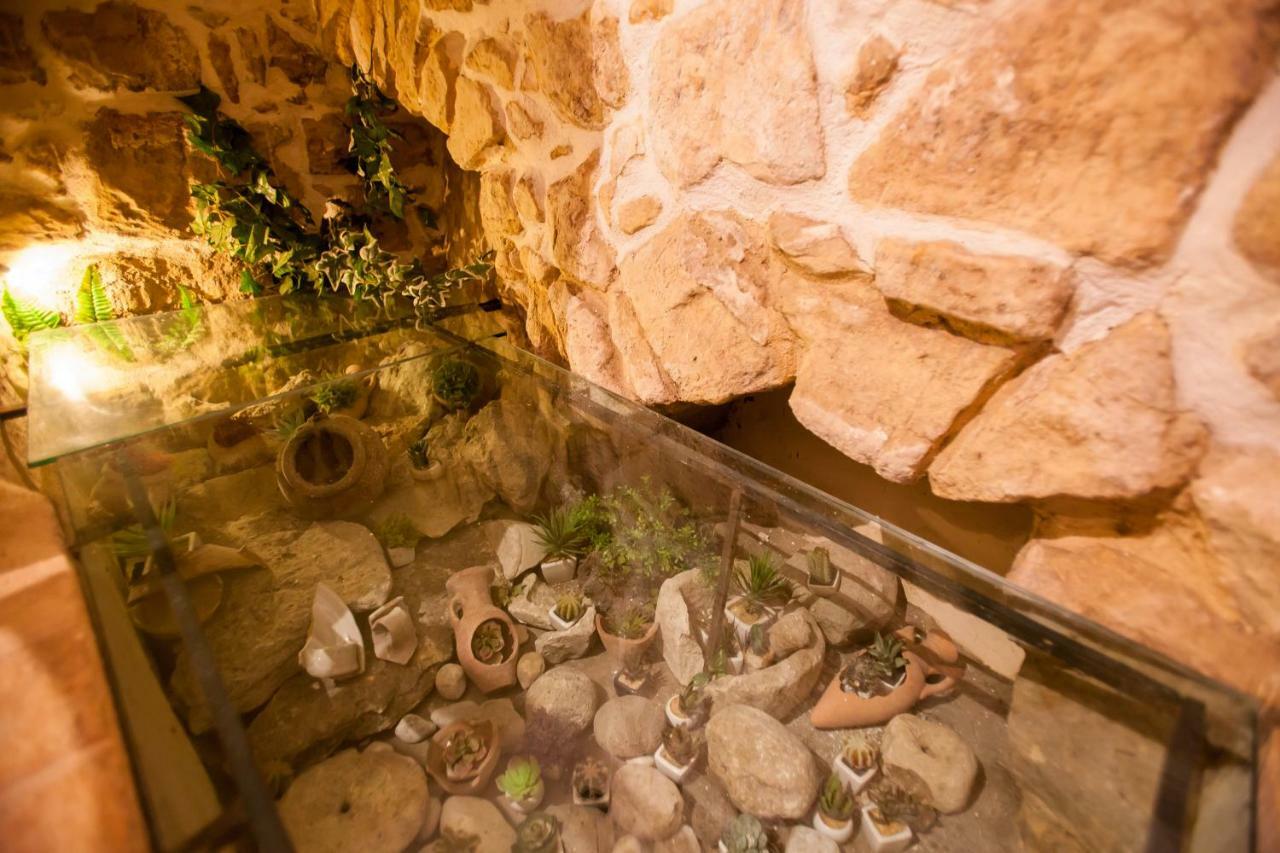 Case-Grotte Degli Avi, Esperienza Abitativa In Grotta Módica Exterior foto