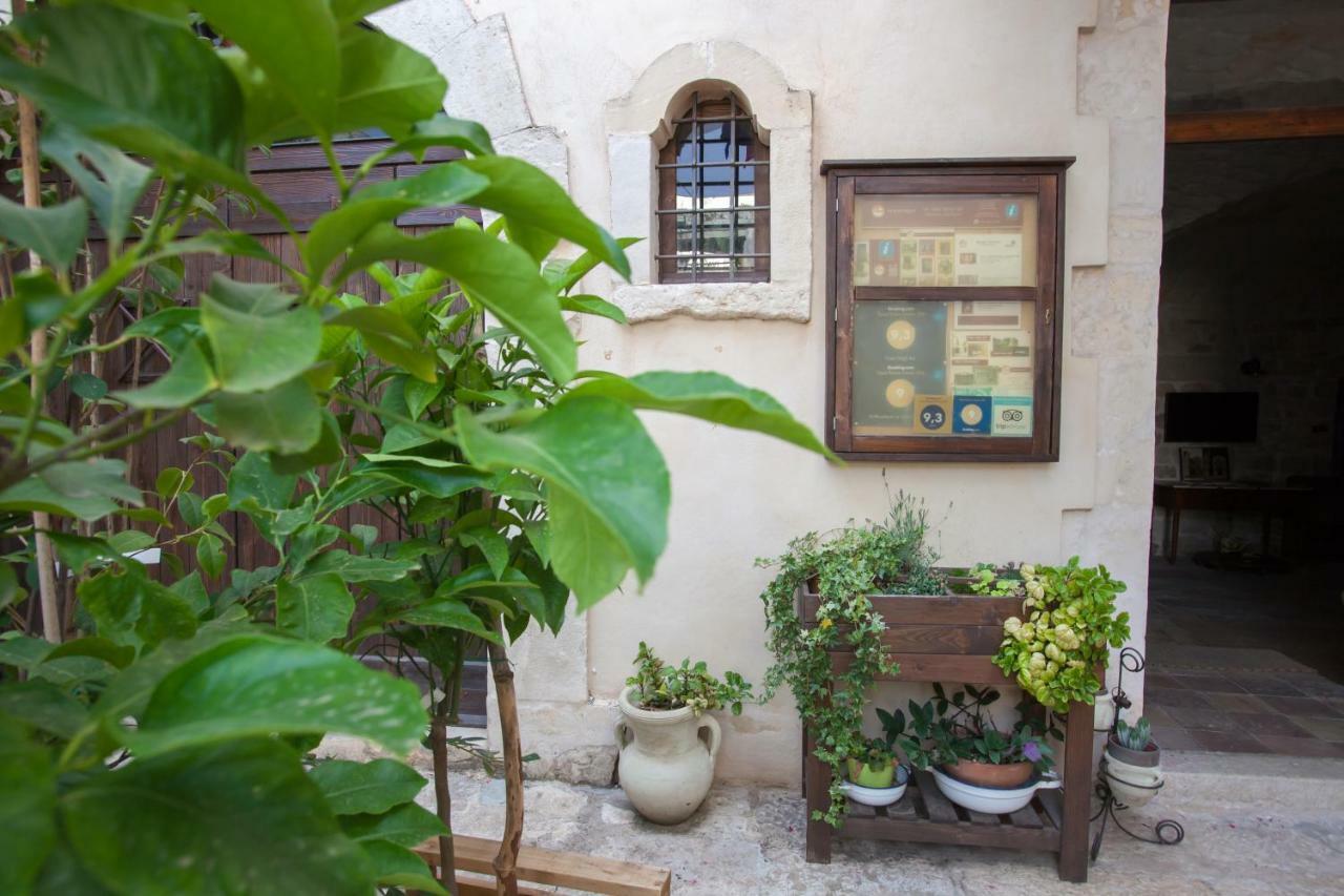 Case-Grotte Degli Avi, Esperienza Abitativa In Grotta Módica Exterior foto